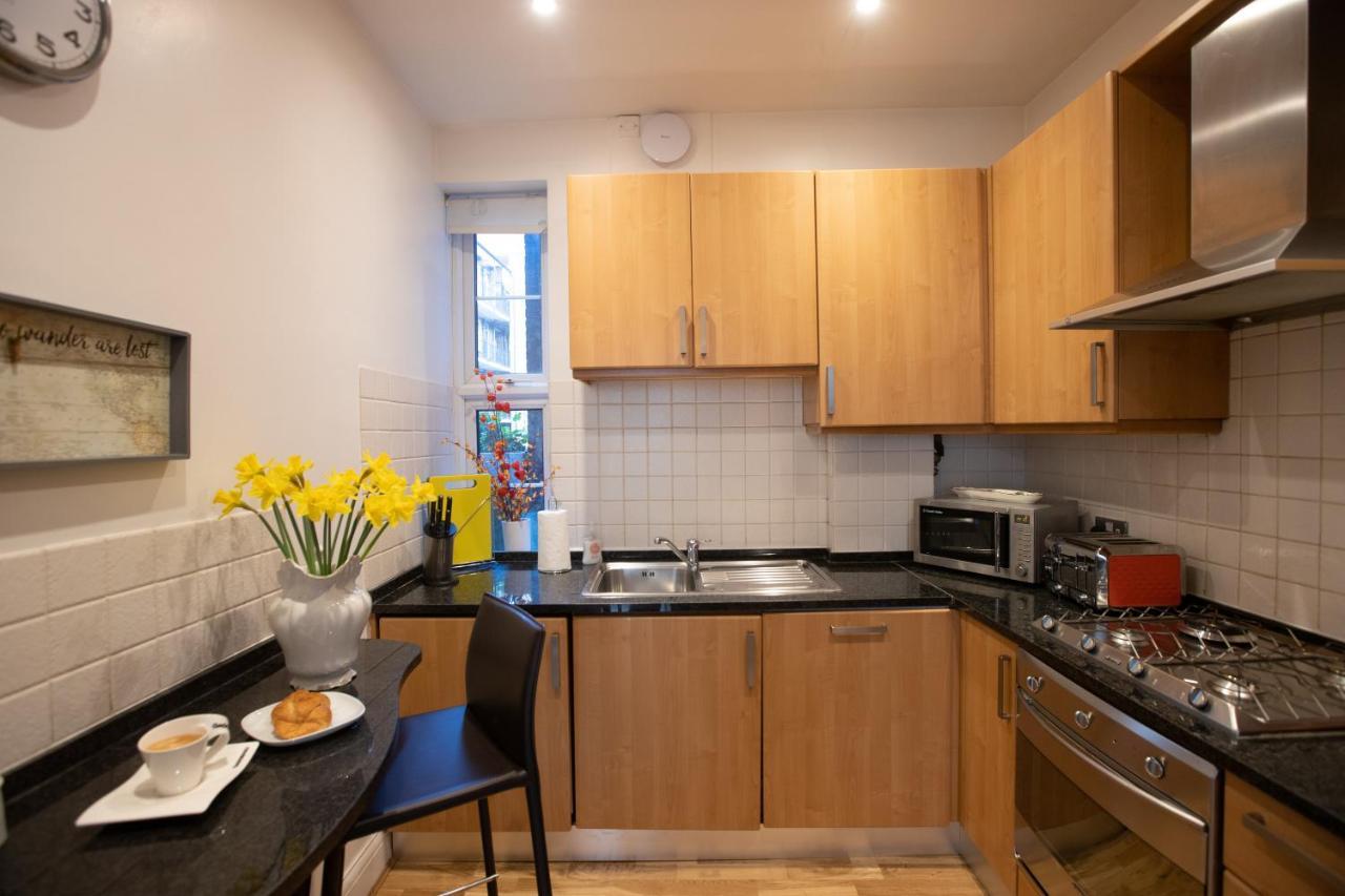 The Wanderlust - 1 Bedroom Apartment L Sleeps 4 With Sofa Bed L Prime Location Plus Free Wifi L Perfect For Business & Leisure Travelers L 15Percent Off Weekly & 20Percent Off Monthly Stays! Лондон Екстер'єр фото